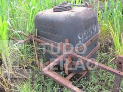 Pulverizador Condor M12, 2003