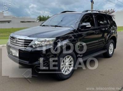 Toyota Hilux SW4 SR 4x2 2.7 Flex 2012