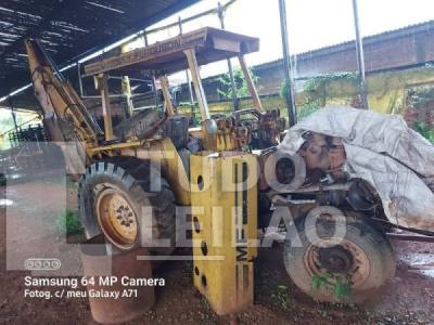 Retroescavadeira Massey Ferguson 86HS