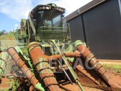 Colhedora John Deere 3520, 2011
