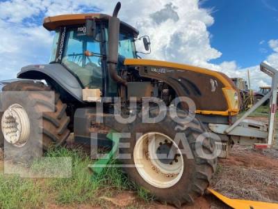 Trator Valtra Agri Pneu 205~225CV At, 2016