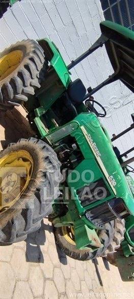 Trator John Deere 530 2012. Operacional