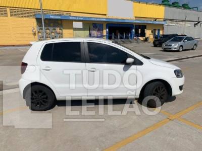 Volkswagen Fox Highline1.6 Flex 2013
