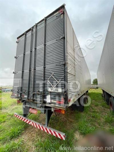 Randon Carreta SR Fg Obs Baú 3 Eixos Não Acompanha Pneus E Estepe 1999