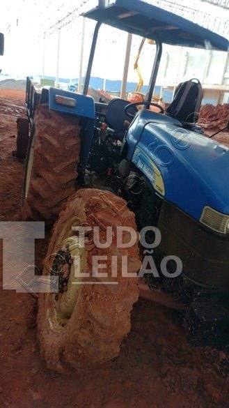 Trator Agricola New Holland TT3840 4X4 Nh Com Carreta E Arado, 1300 Horas 2012