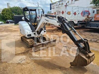 Mini Escavadeira Bobcat 325 Bobcat 2008