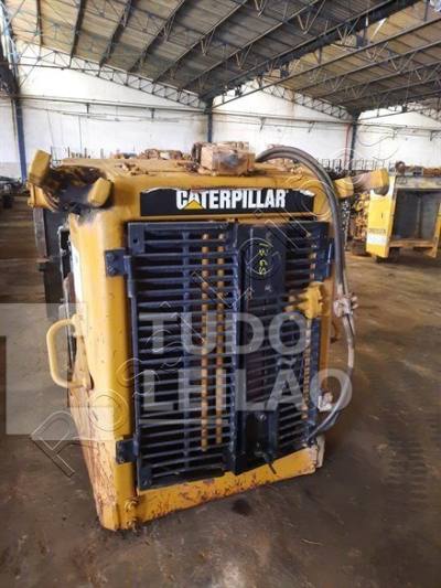 Radiador Com Máscara Dianteira Trator De Esteira Caterpillar D6R