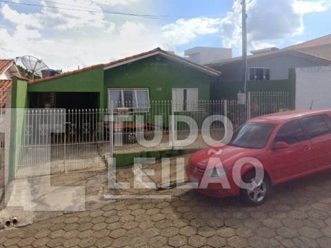 Casa 66 m² - Jardim Regiane - Itararé - SP