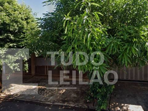 Casa em Terreno de 340 m² - Vila Industrial - Sertãozinho - SP
