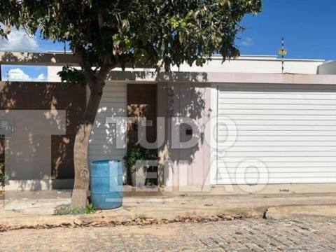 Casa 360 m² - Catolé do Rocha-PB - Rua Francisco Marinho de Sousa, 335 - Elesbão Gonçalves