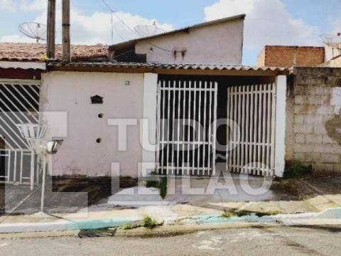 Casa, Padrão, 1 Vaga(S) de Garagem