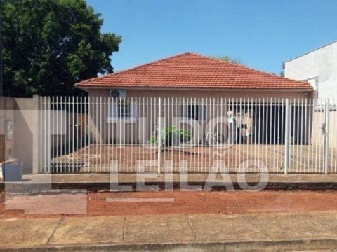 Casa, Padrão, 1 Vaga(S) de Garagem