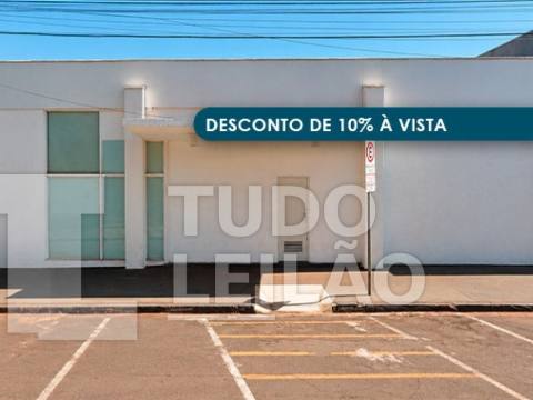 Prédio Comercial 456 m² - Centro - Sertaneja - PR