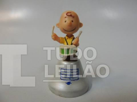 COLEÇÃO PEPSI -SNOOPY - ANO DE 2004 - MATERIAL FEITO EM PÁSTICO E METAL - MEDE 6 CM - VENDIDO COMO NAS FOTOS