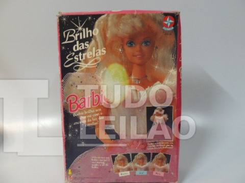 CLÁSSICA COLEÇÃO BARBIE - BRILHO DAS ESTRELAS - ANOS 90 - MEDE 30 CM - NUNCA FOI BRINCADA - CAIXA POSSUI MARCAS E AMASSADOS - EM PERFEITO ES...