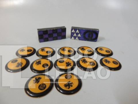 FUTEBOL DE BOTÃO KIGOL - HOLANDA - MEDE 4,5 CM DE DIÂMETRO - VENDIDO COMO NAS FOTOS