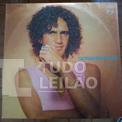 CAETANO VELOSO - OUTRAS PALAVRAS - 1981 - CAPA E DISCO VG+ - Disco com alguns riscos superficiais, pode ter chiados, estalos ou pulos.Avalia...