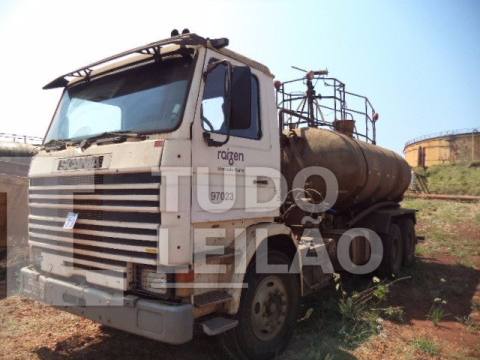 CAMINHÃO SCANIA/R113 E 6X4 360 COM TANQUE, ANO 1996, FR98540/97023, PLACA BXJ2042, UND BARRA