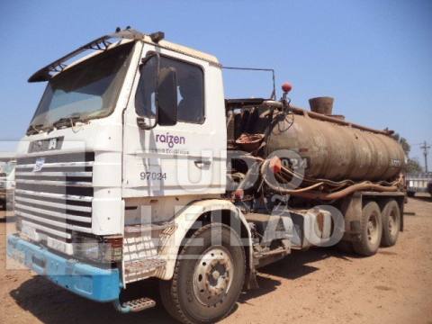CAMINHÃO SCANIA R113 6X4 COM TANQUE, ANO 1996, FR97024/98650, PLACA BXJ1992, UND BARRA