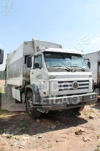 Caminhão VW 17-250E Placa: EUF1410 RENAVAM: 272735043 CHASSI: 9533N82T0BR120203 PREFIXO: 210154