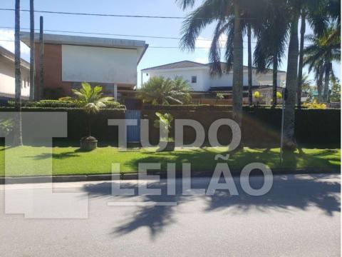 Fração ideal de 1/4 dos direitos de promissário comprador - Casa em terreno de 556,60 m² e área construída de 399,80 m² - Jardim Virgínia, Guarujá/SP