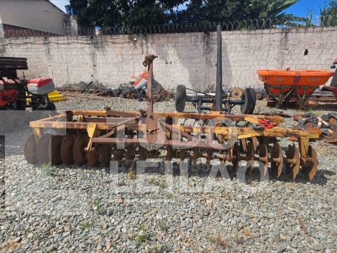 GRADE NIVELADORA TATU 42 DISCOS