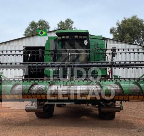COLHEITADEIRA JOHN DEERE 1175 COM PLATAFORMA 19 PÉS ANO 2010