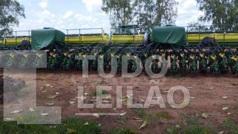 PLANTADEIRA JOHN DEERE 2134 CCS
