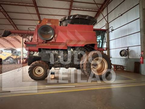 COLHEITADEIRA CASE 2799 COM PLATAFORMA 35 PÉS AXIAL FLOW