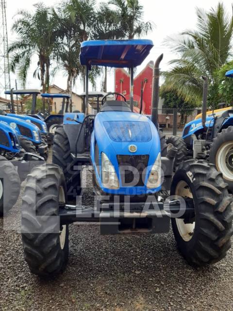 TRATOR NEW HOLLAND TL 75E
