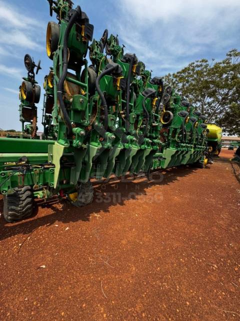 PLANTADEIRA JOHN DEERE DB74