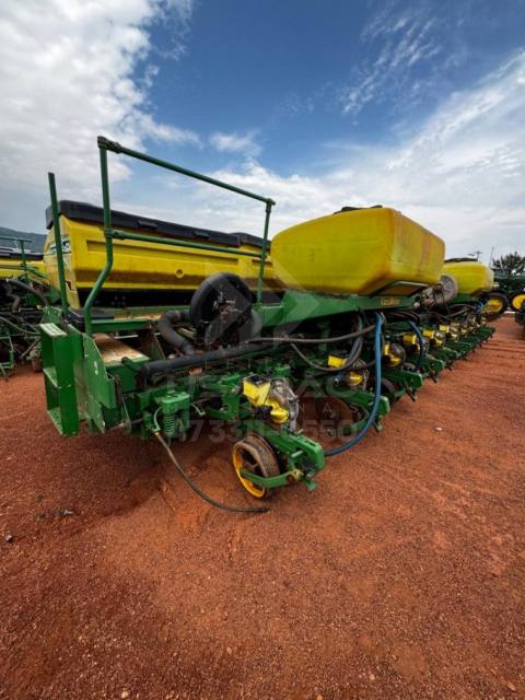 PLANTADEIRA JOHN DEERE 2122