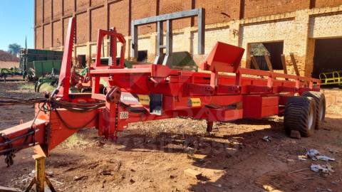 CARRETA RECOLHEDORA DE FARDOS ANDERSON TSR-3450