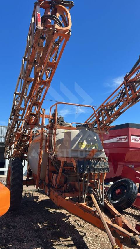 PULVERIZADOR JACTO ADVANCE 3000