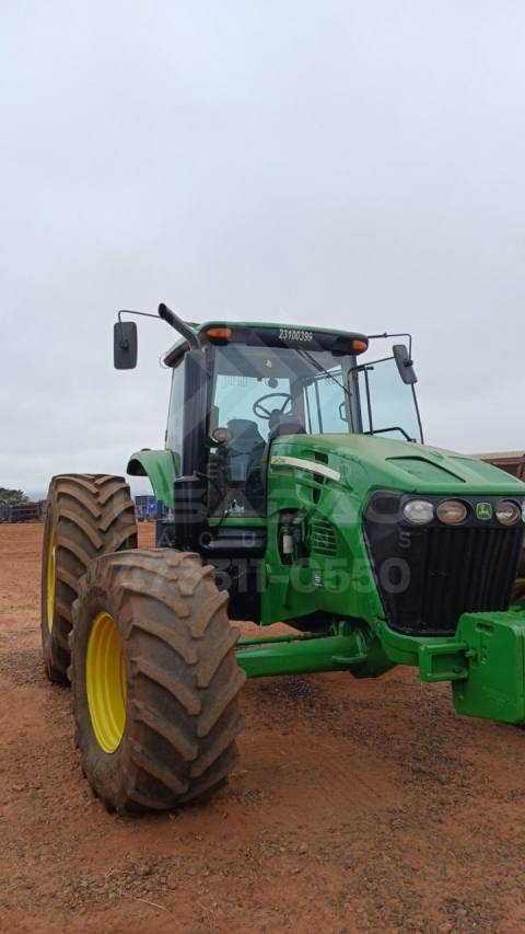 TRATOR JOHN DEERE 7210J ANO 2015