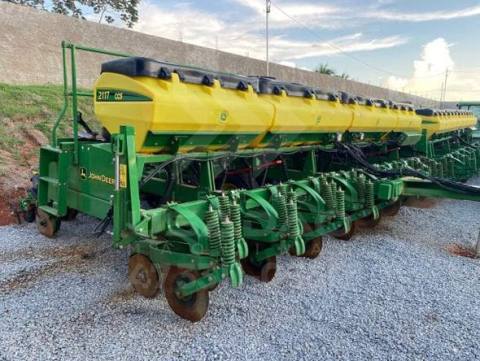 PLANTADEIRA JOHN DEERE 2117 CCS ANO 2023