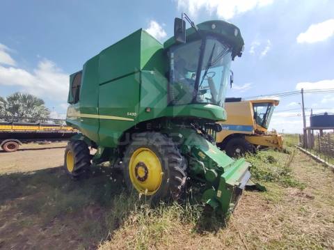 COLHEITADEIRA JOHN DEERE S430 COM PLATAFORMA DE CORTE 620 ANO 2021