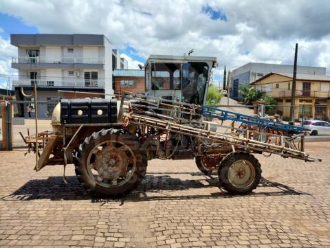 PULVERIZADOR FORD FD 6600 4x2
