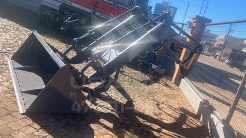 PLAINA MASSEY FERGUSON MF 1125