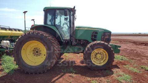 TRATOR JOHN DEERE 6180J 4X4 POWRQUAD CABINADO ANO 2013