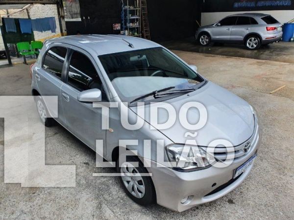 Toyota Etios XLS 1.5 Flex 2016
