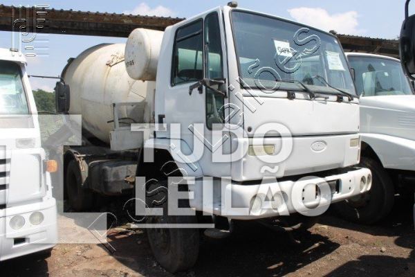 Ford Cargo 2425 3 Eixos Diesel 2001