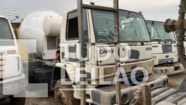 Ford Cargo 1215 Diesel 2010
