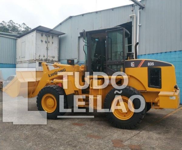 Pá Carregadeira Liugong 835 Clg, 2010, Motor Cummins