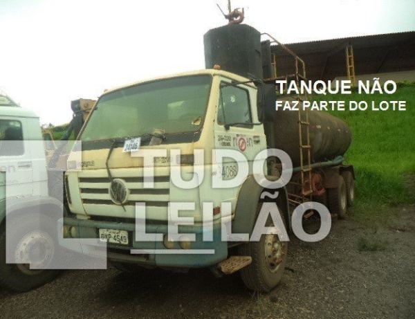 Volkswagen 26.220 6x4 3 Eixos Diesel 2008