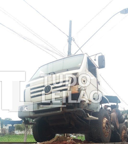 Volkswagen 26.220 6x4 3 Eixos Diesel 2006