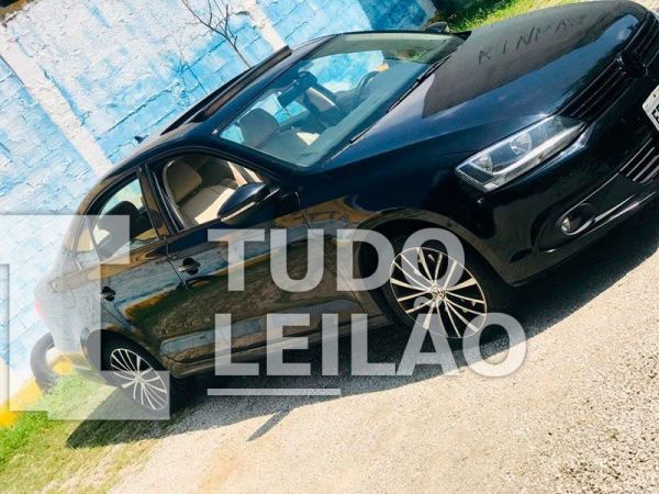 Volkswagen Jetta Trendline 1.4 TSI Flex 2012