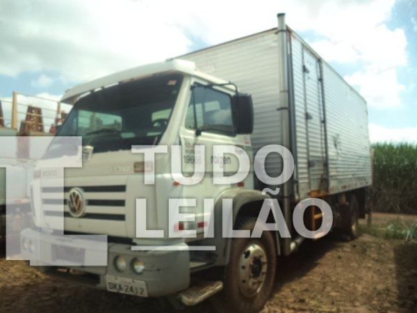 Volkswagen V W Mod 13.180 EURO3 Worker Toco Baú Cândida Diesel 2009